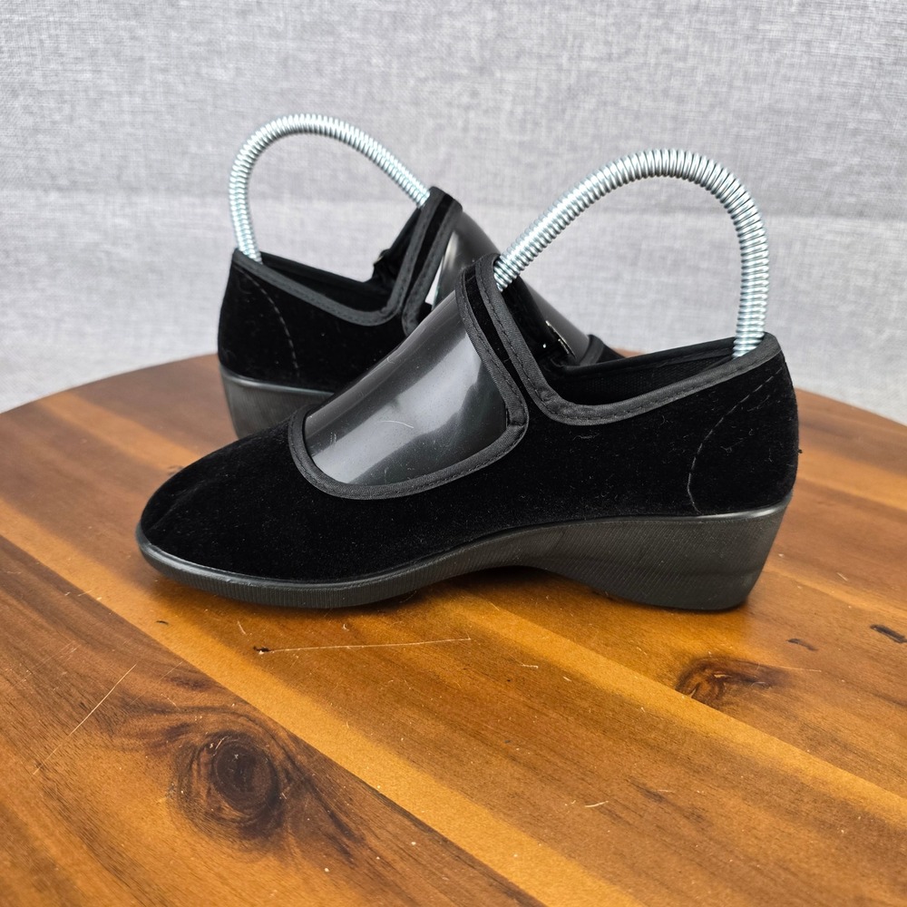 Shanghai Double Coin Black Velvet Mary Jane Martial Arts Wedge Shoes Size 220, 5 - Picture 14 of 16